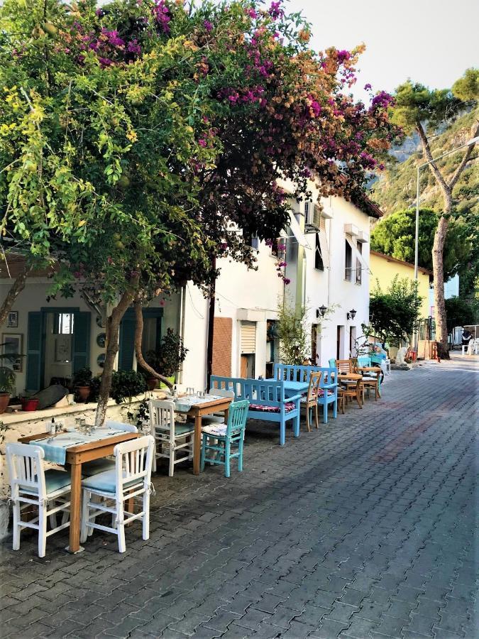 דירות קס Smyrna Uzuncarsi מראה חיצוני תמונה